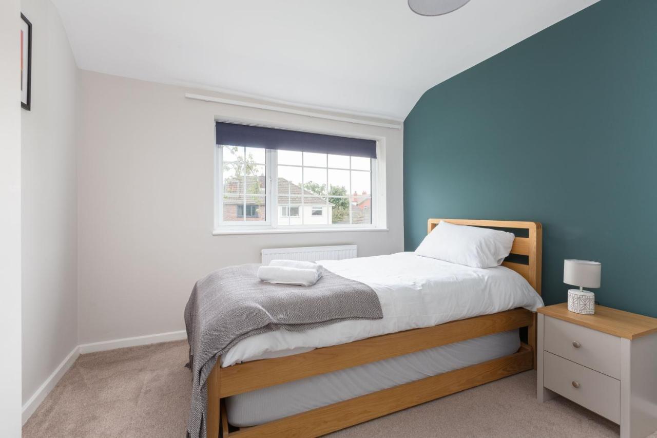 Charles Alexander Short Stay - Moorway House Poulton-le-Fylde Dış mekan fotoğraf