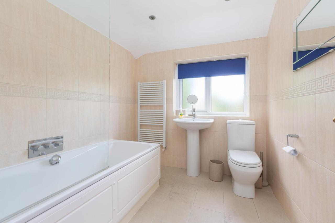 Charles Alexander Short Stay - Moorway House Poulton-le-Fylde Dış mekan fotoğraf