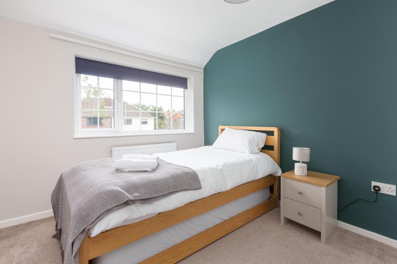 Charles Alexander Short Stay - Moorway House Poulton-le-Fylde Dış mekan fotoğraf